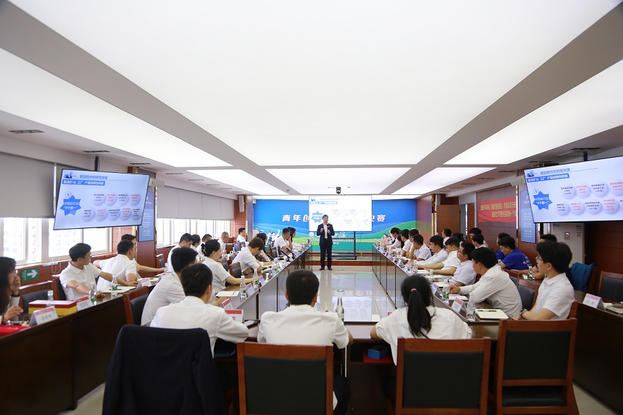 建军总讲团课.JPG